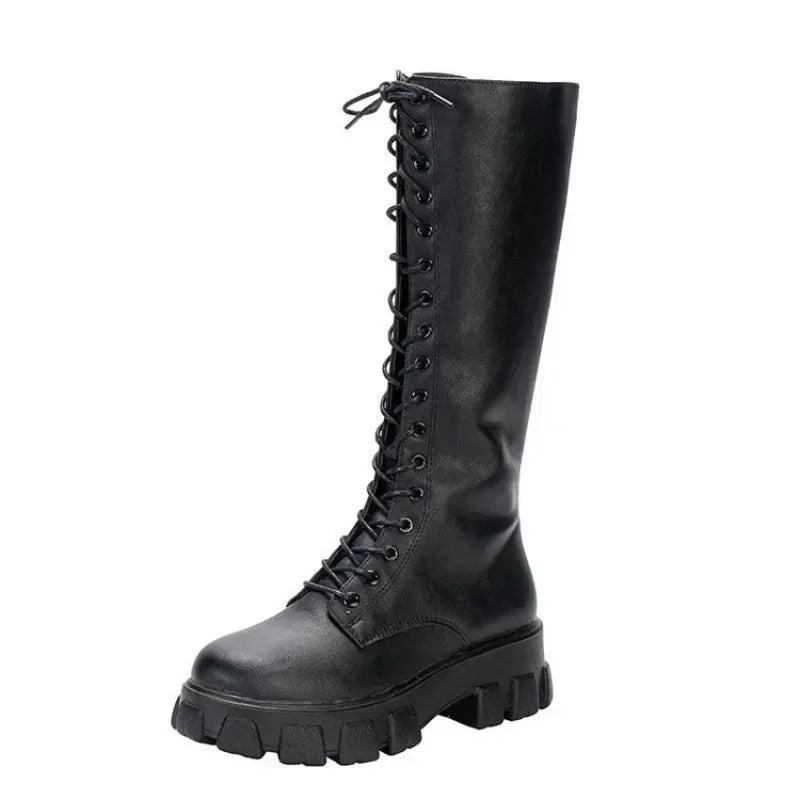 Bota Feminina Cano Médio com Plataforma, Estilo Militar e Punk