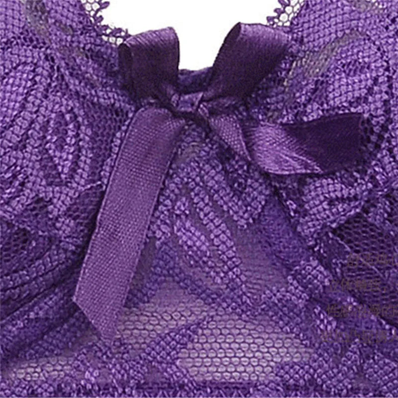 Sutiã Feminino Plus Size de Renda Sem Aro com Alças Ajustáveis e Bojo Fino