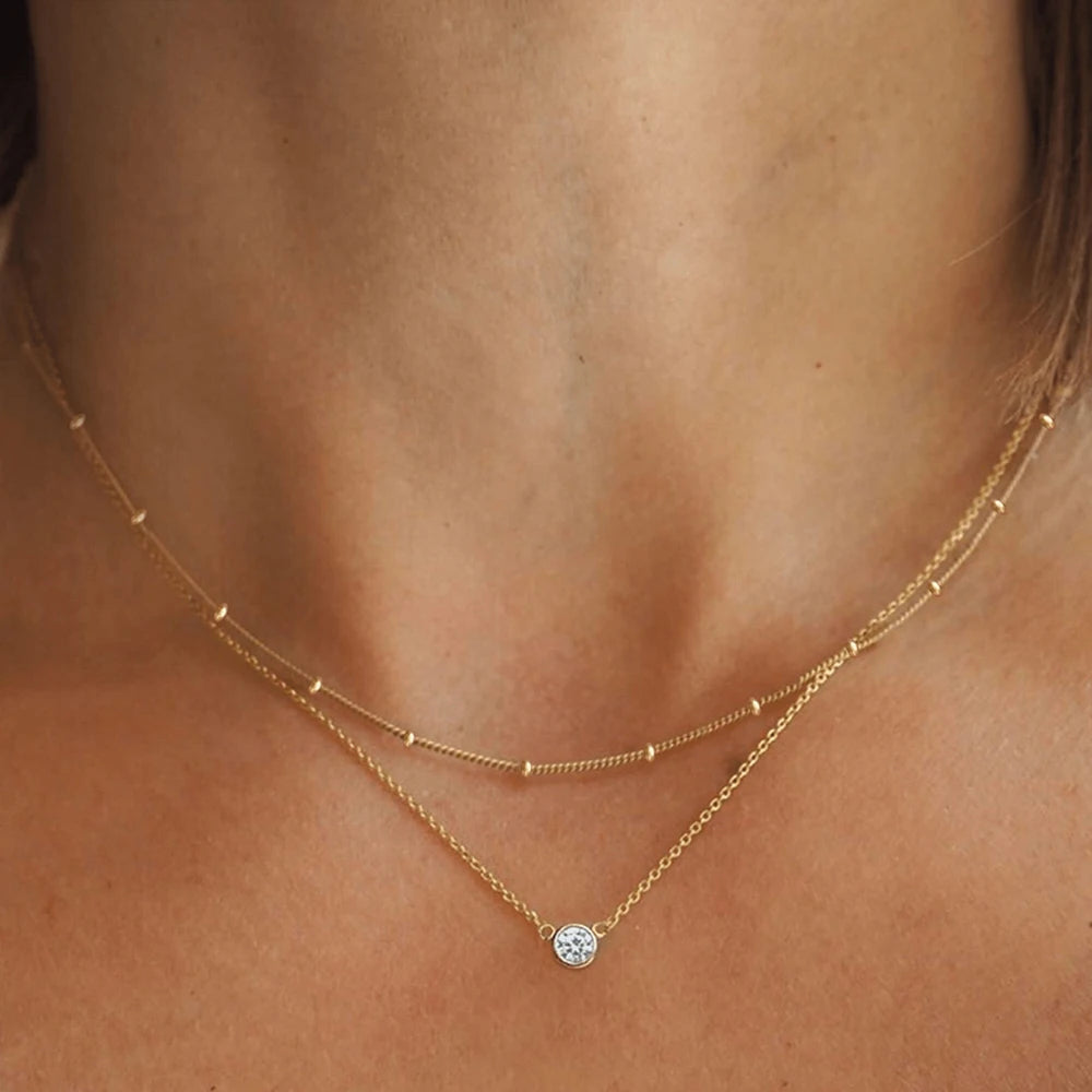 Colar Feminino Duplo em Aço Inoxidável com Pingente de Zircônia e Design Elegante