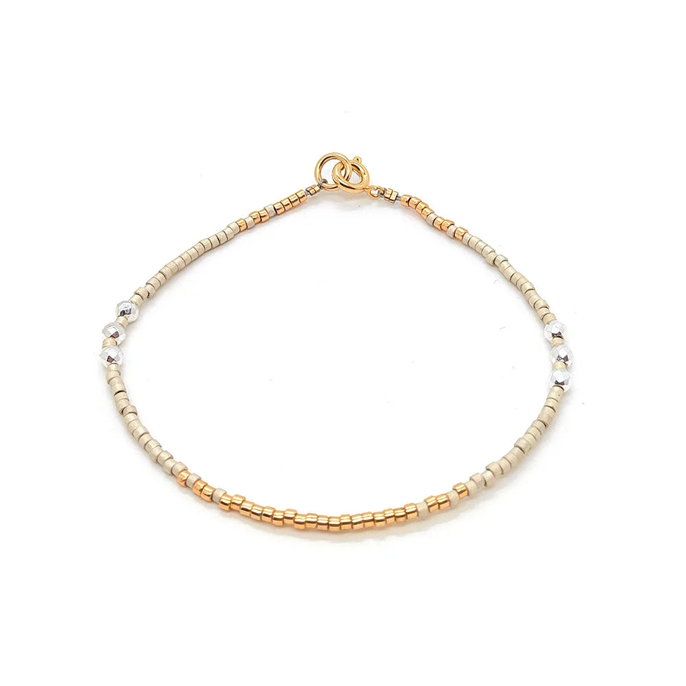 Kit de Pulseiras Miyuki Femininas com Miçangas Finas e Estilo Delicado