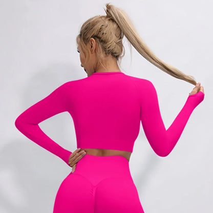 Camiseta Feminina Fitness Seamless Cropped Manga Longa com Detalhe para Polegar e Ajuste Slim