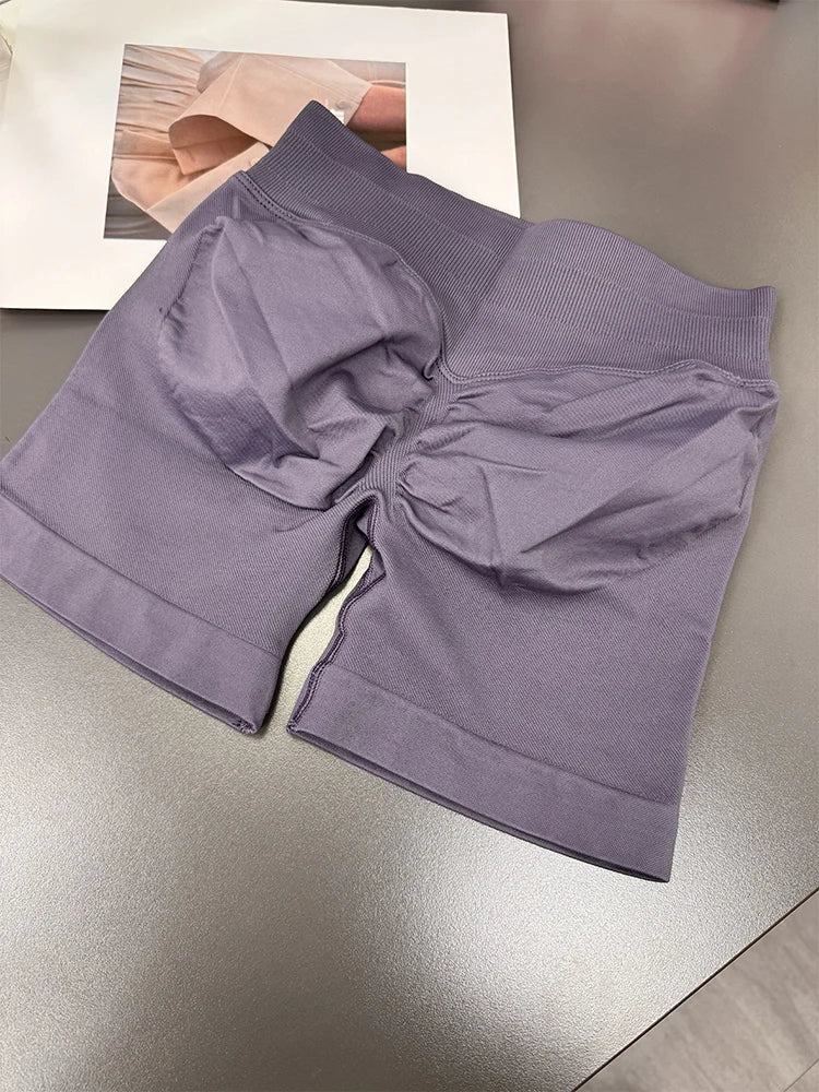 Short Feminino Fitness Cintura Baixa Sem Costura com Tecido Stretch
