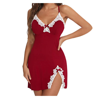 Camisola Feminina em Cetim com Renda Delicada e Decote em V