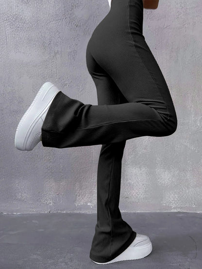 Calça Feminina Slim Flare Canelada Cintura Alta Modelagem