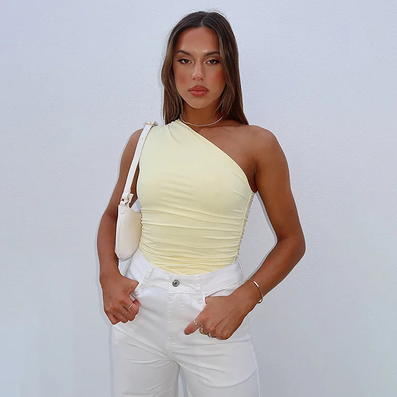 Blusa Feminina Um Ombro Só com Costas Abertas e Caimento Ajustado