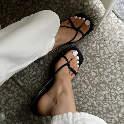Sandália Feminina de Salto Alto com Design Sofisticado e Separador de Dedo
