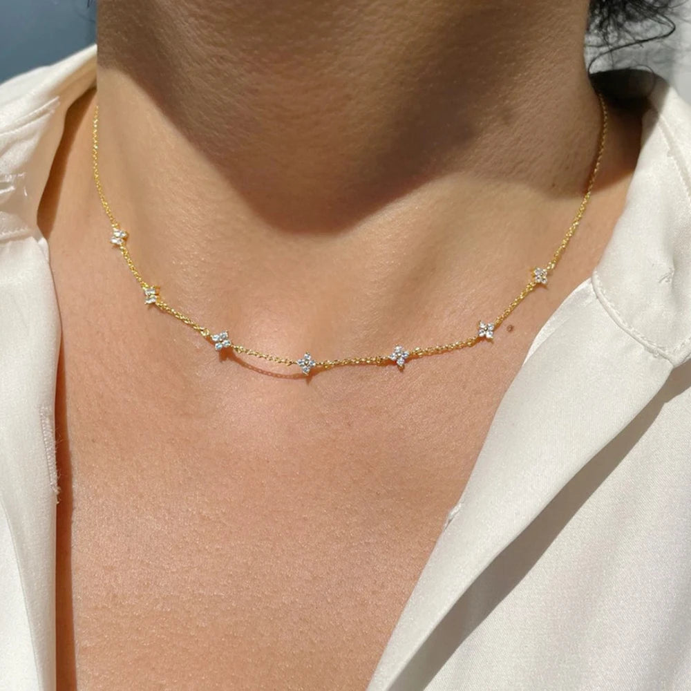 Colar Feminino Banhado a Ouro 18K com Trevo de Quatro Folhas e Zircônias
