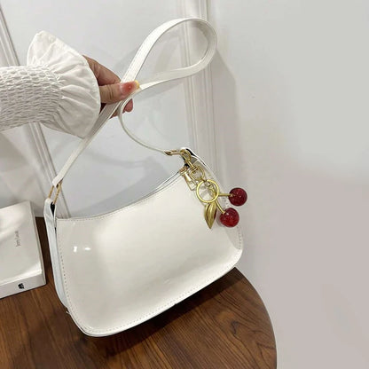 Bolsa Feminina de Ombro em Couro PU com Pingente de Cereja Casual