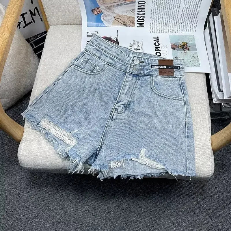 Short Jeans Feminino em Algodão Cintura Alta com Modelagem A-Line