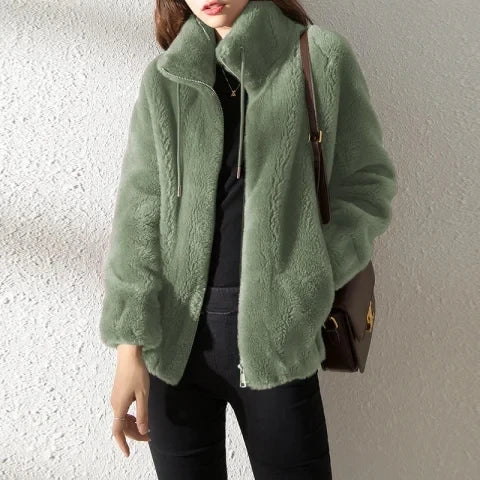 Moletom Feminino Quente em Fleece Dupla Face com Gola Alta e Caimento Solto