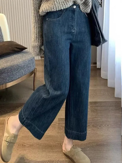 Calça Jeans Feminina Branca de Perna Reta, Cintura Alta e Modelagem Slim