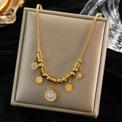 Colar Feminino em Aço Inoxidável 316L Dourado com Pingente de Esferas Vazadas