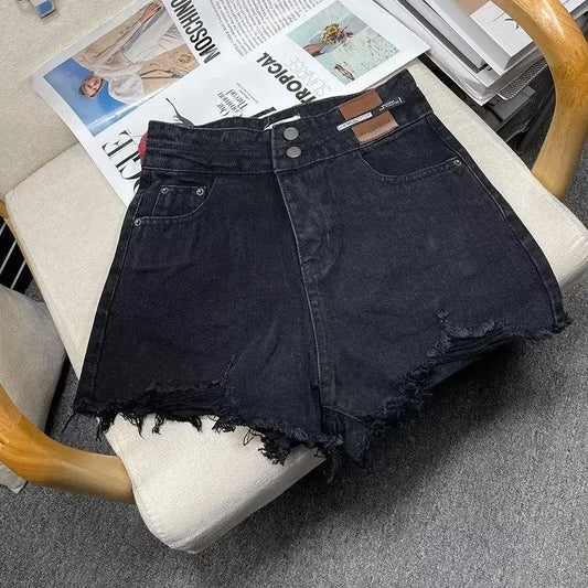 Short Jeans Feminino em Algodão Cintura Alta com Modelagem A-Line