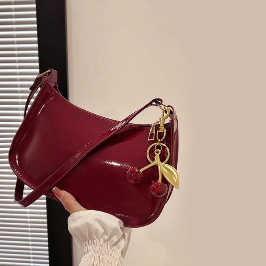 Bolsa Feminina de Ombro em Couro PU com Pingente de Cereja Casual
