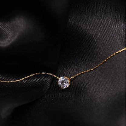 Colar Feminino em Aço Inoxidável Banhado a Ouro com Pingente de Zircônia