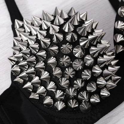 Top Feminino Gótico Punk com Rebites Prateados