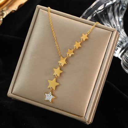 Colar Feminino em Aço Inoxidável 316L Dourado com Pingente de Esferas Vazadas