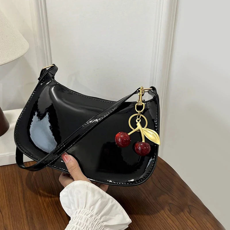 Bolsa Feminina de Ombro em Couro PU com Pingente de Cereja Casual